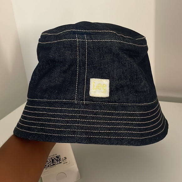 H&M x Lees - Picture 4 of 5